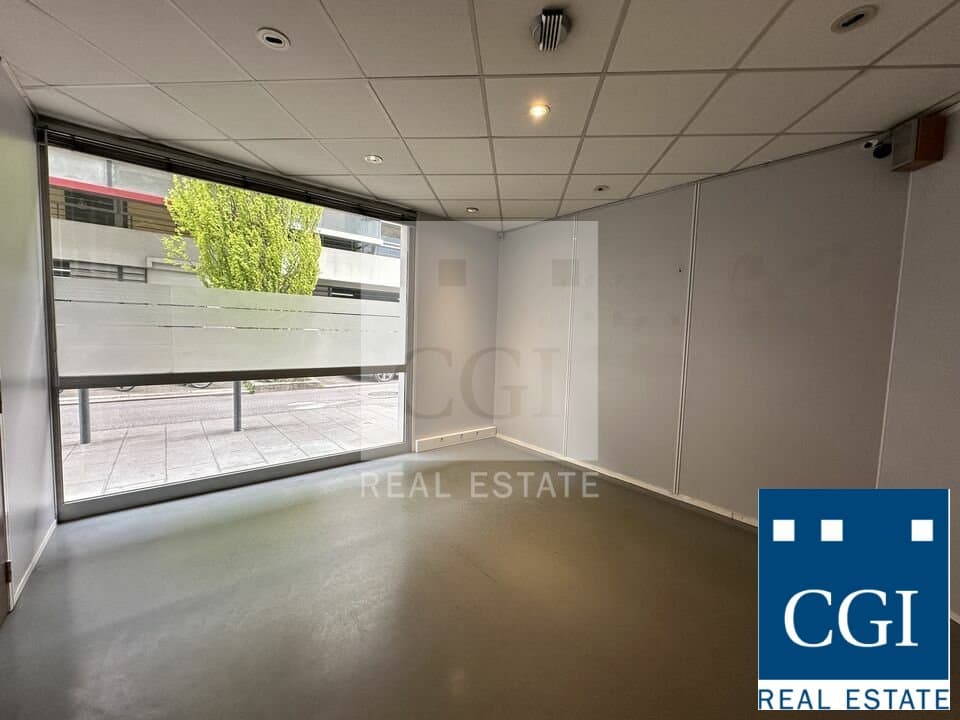 Local commercial · 170 m² · Achat des murs — photo 3