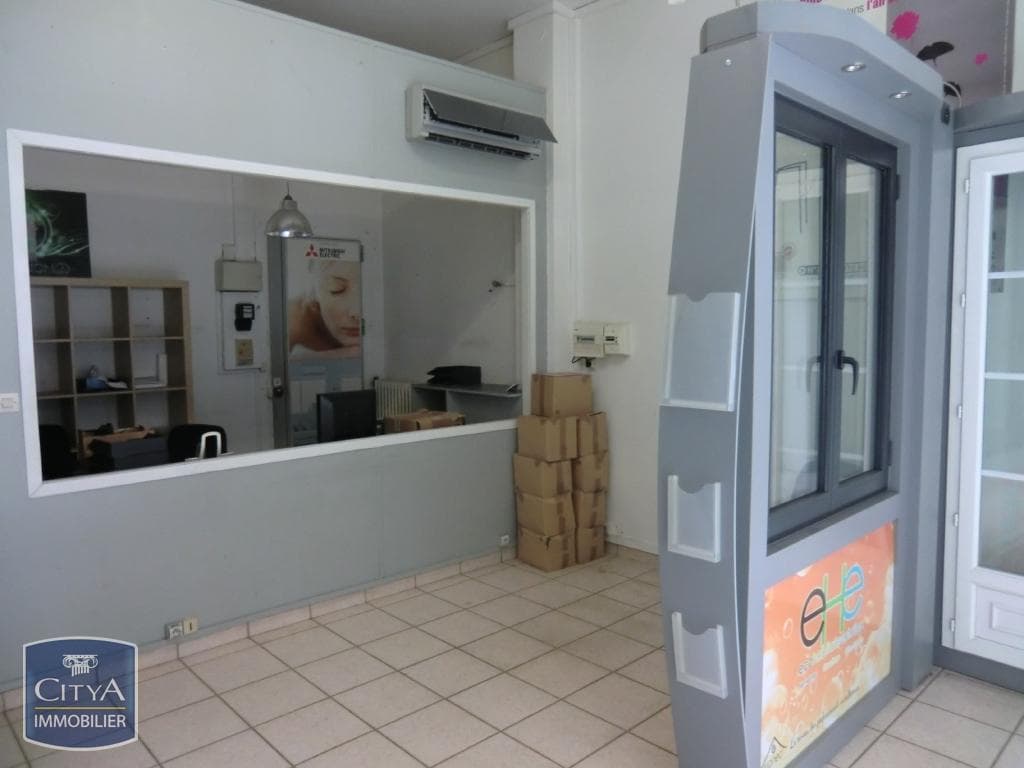 Local commercial · 39 m² · Location — photo 2