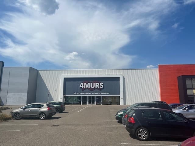 Local commercial · 1656 m² · Location — photo 1