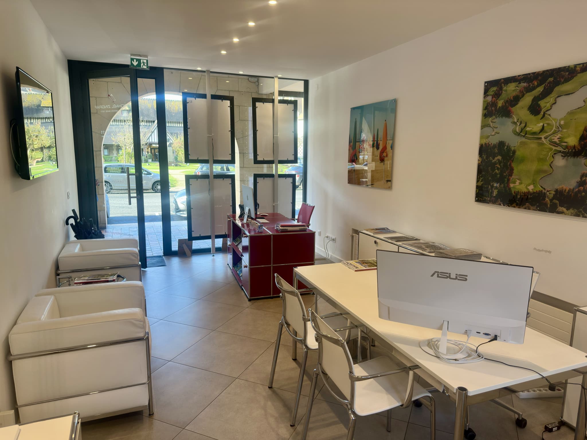 Local commercial 31 m² — DEAUVILLE — photo 1