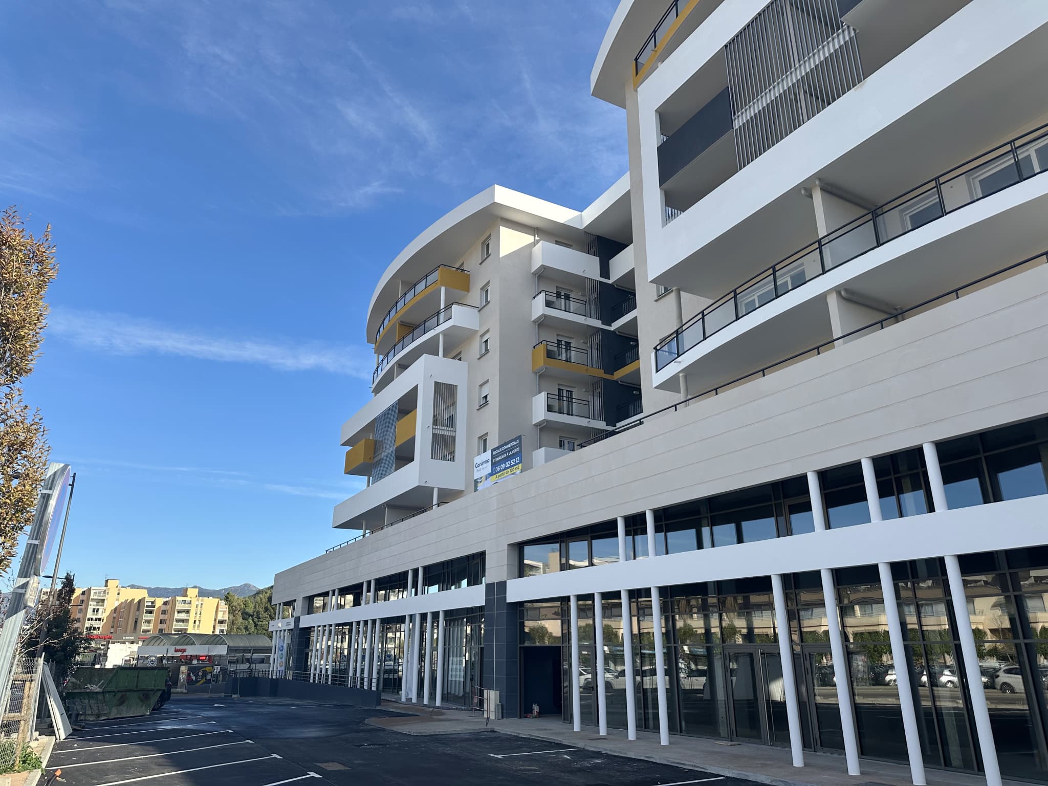 Local commercial 157 m² — AJACCIO — photo 1