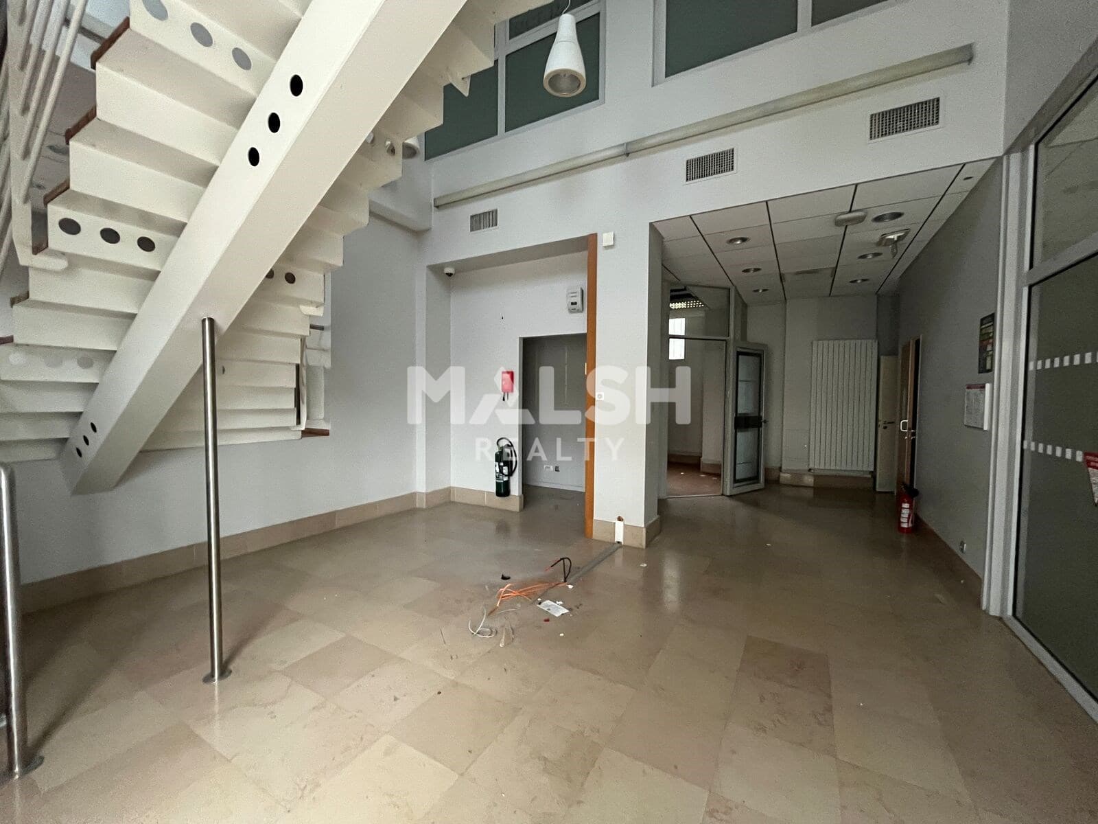 Local commercial 294 m² — RHONE — photo 1