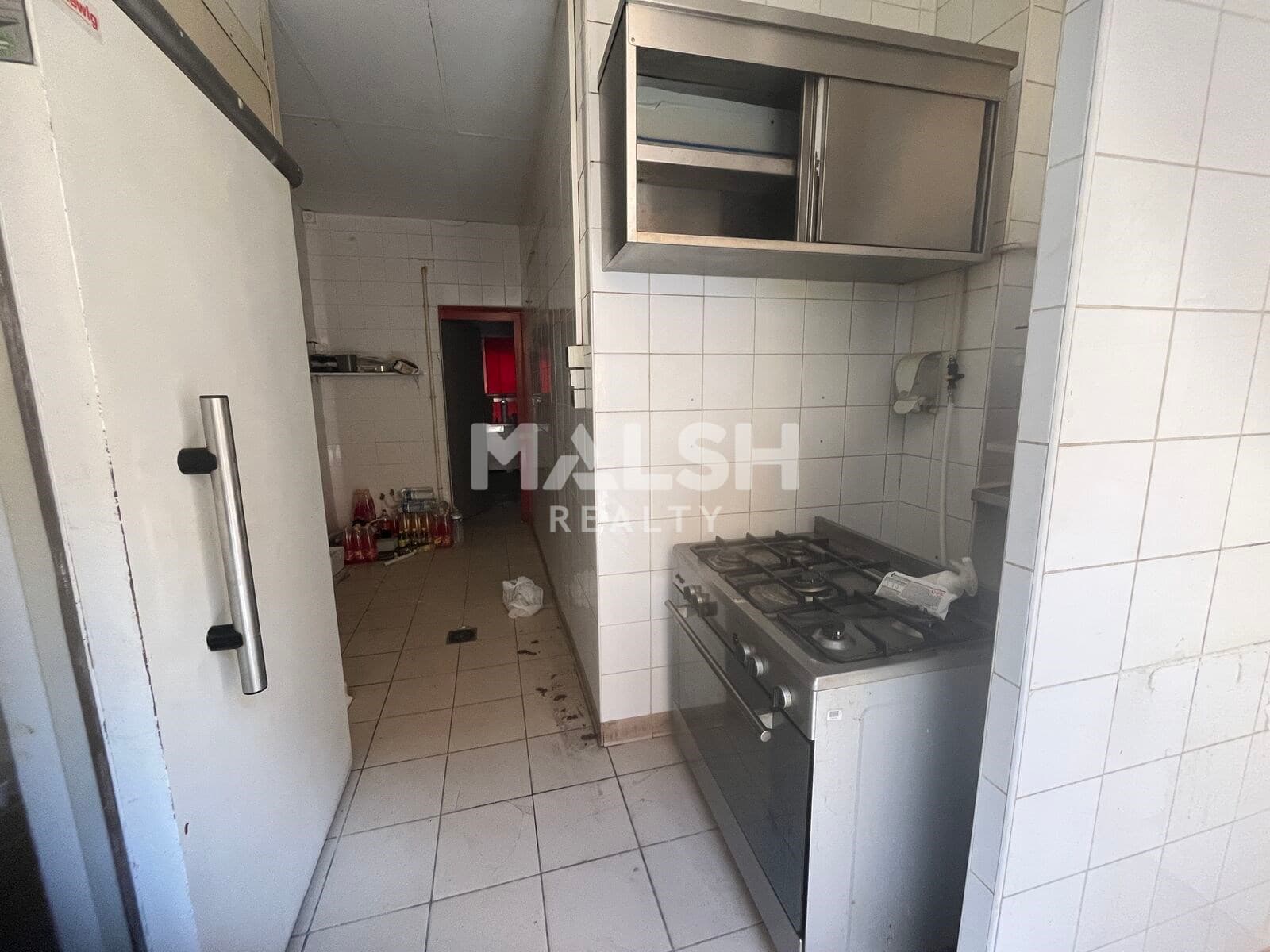 Local commercial · 50 m² · Location — photo 2