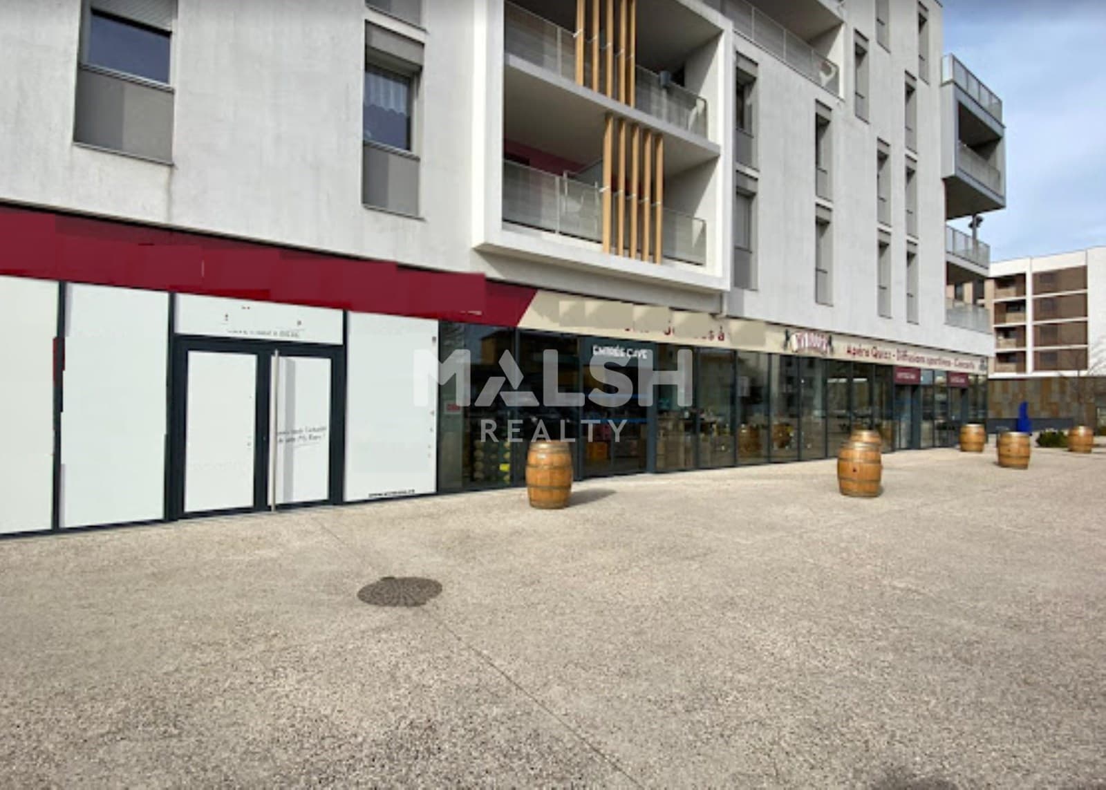Local commercial 296 m² — RHONE — photo 1