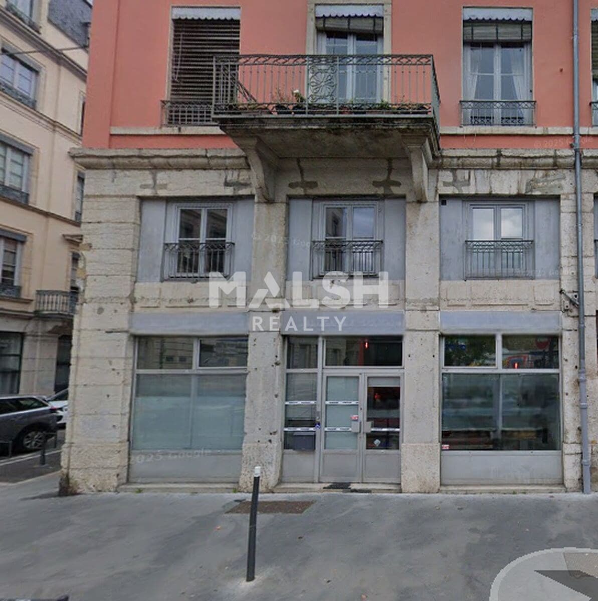 Local commercial 100 m² — RHONE — photo 1