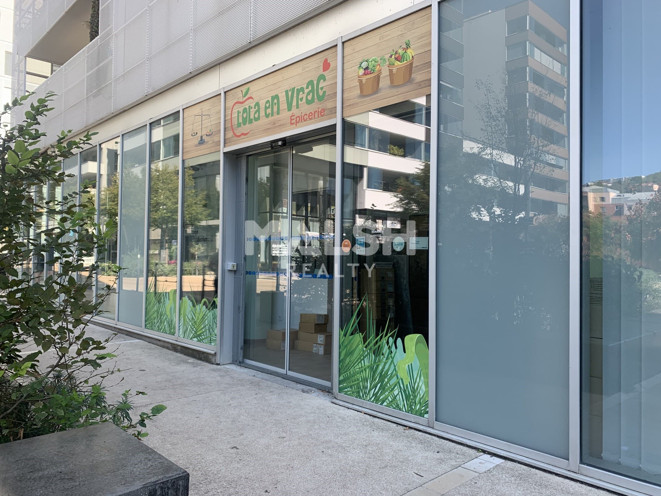 Local commercial 103 m² — RHONE — photo 1