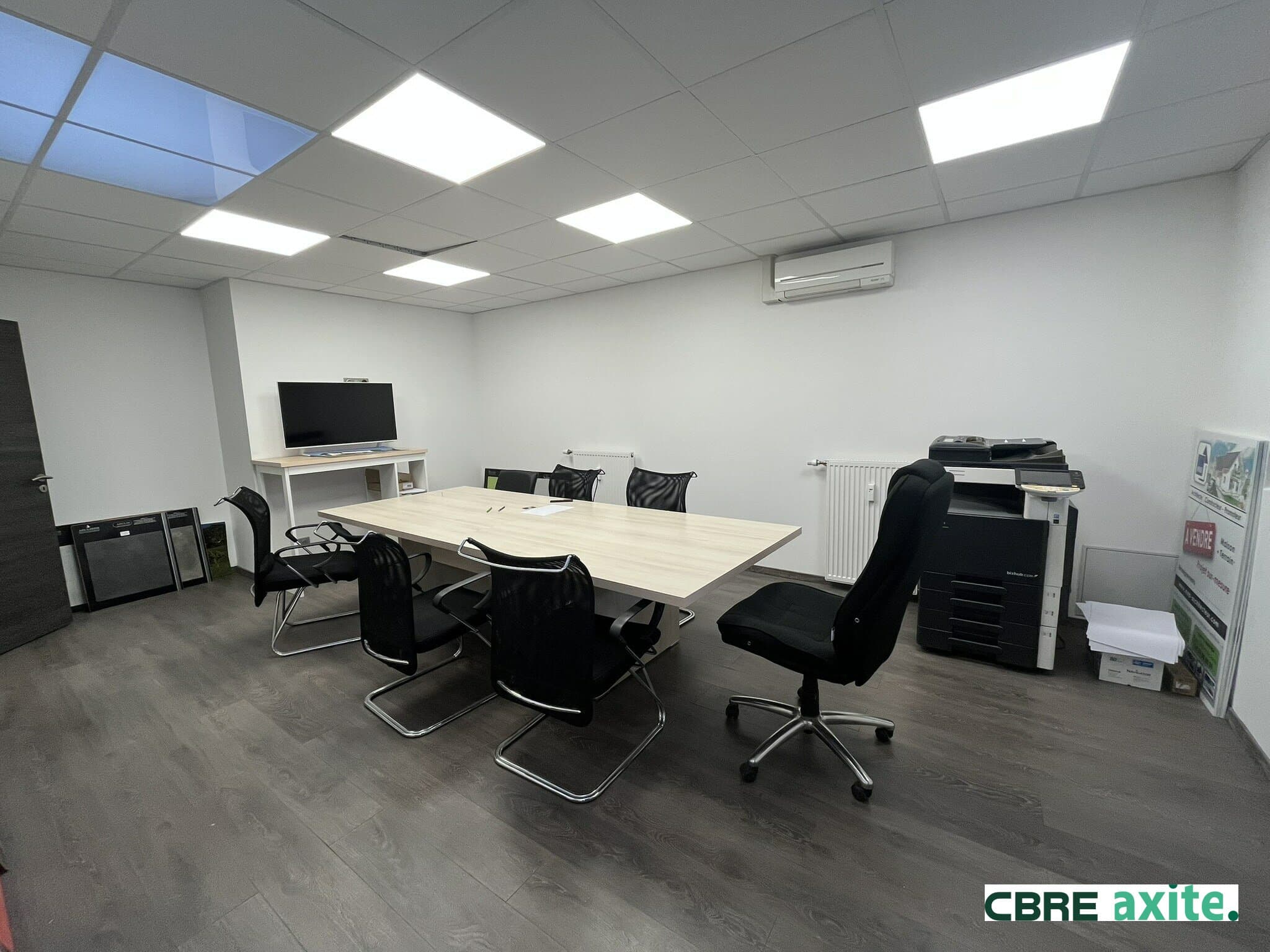 Local commercial 100 m² — ALBERTVILLE — photo 1