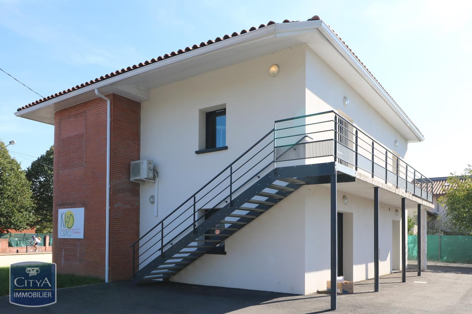 Local commercial · Location — photo 2