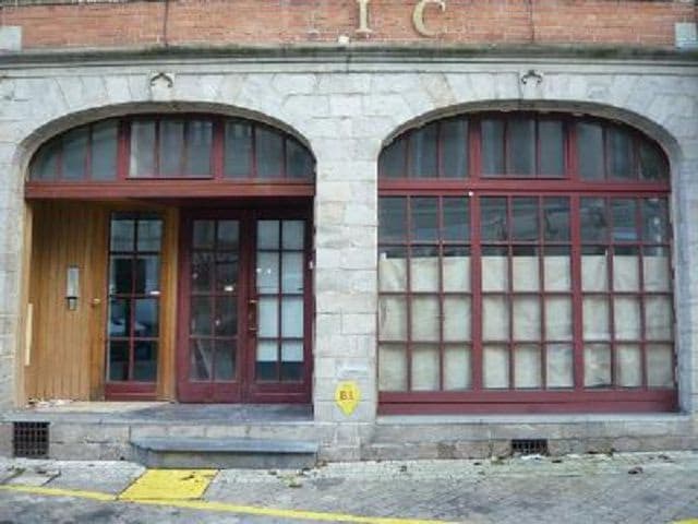 Local commercial 120 m² — DOUAI — photo 1