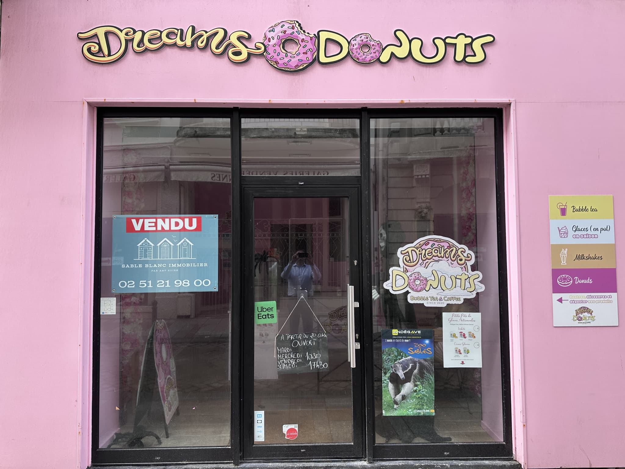 Local commercial 42 m² — LES SABLES D OLONNE — photo 1
