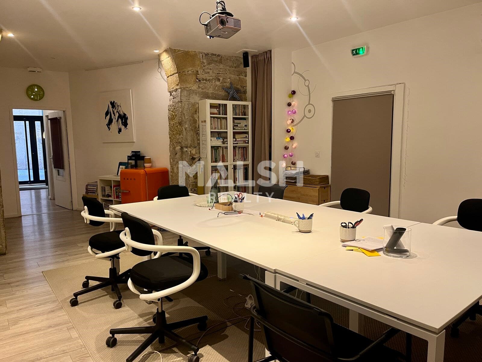 Local commercial 87 m² — RHONE — photo 1