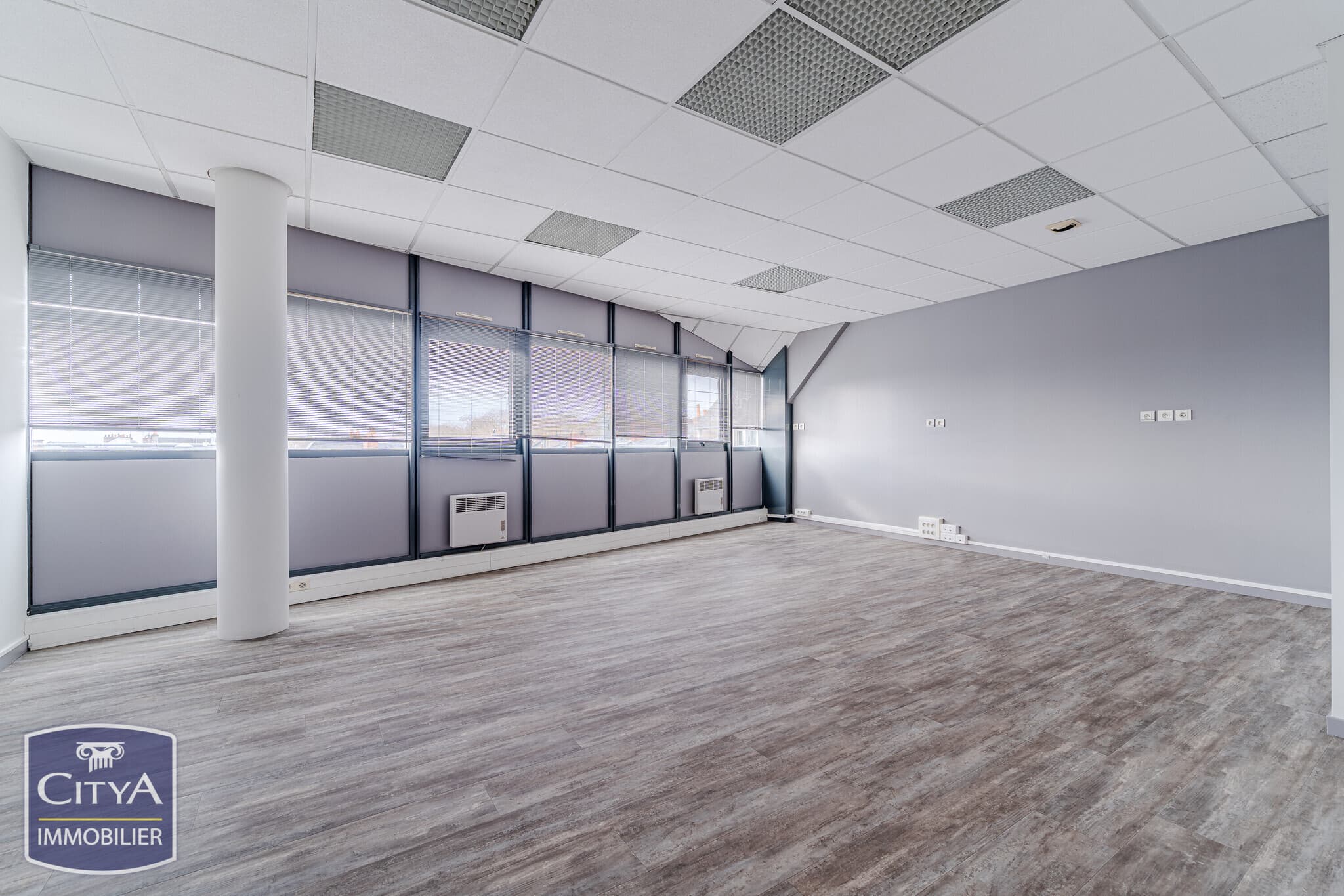 Local commercial 70 m² — TOURS — photo 1