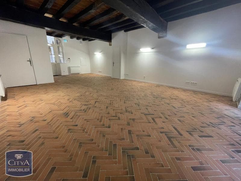 Local commercial 55 m² — BLOIS — photo 1