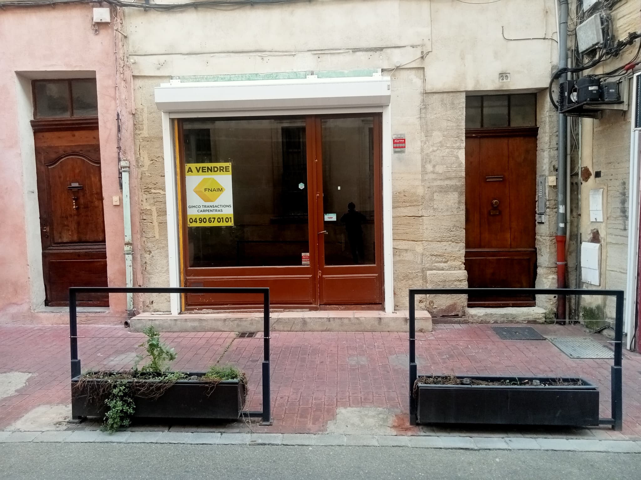 Local commercial 48 m² — CARPENTRAS — photo 1
