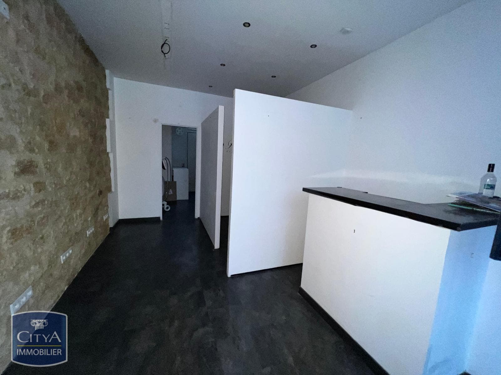 Local commercial · 31 m² · Location — photo 3