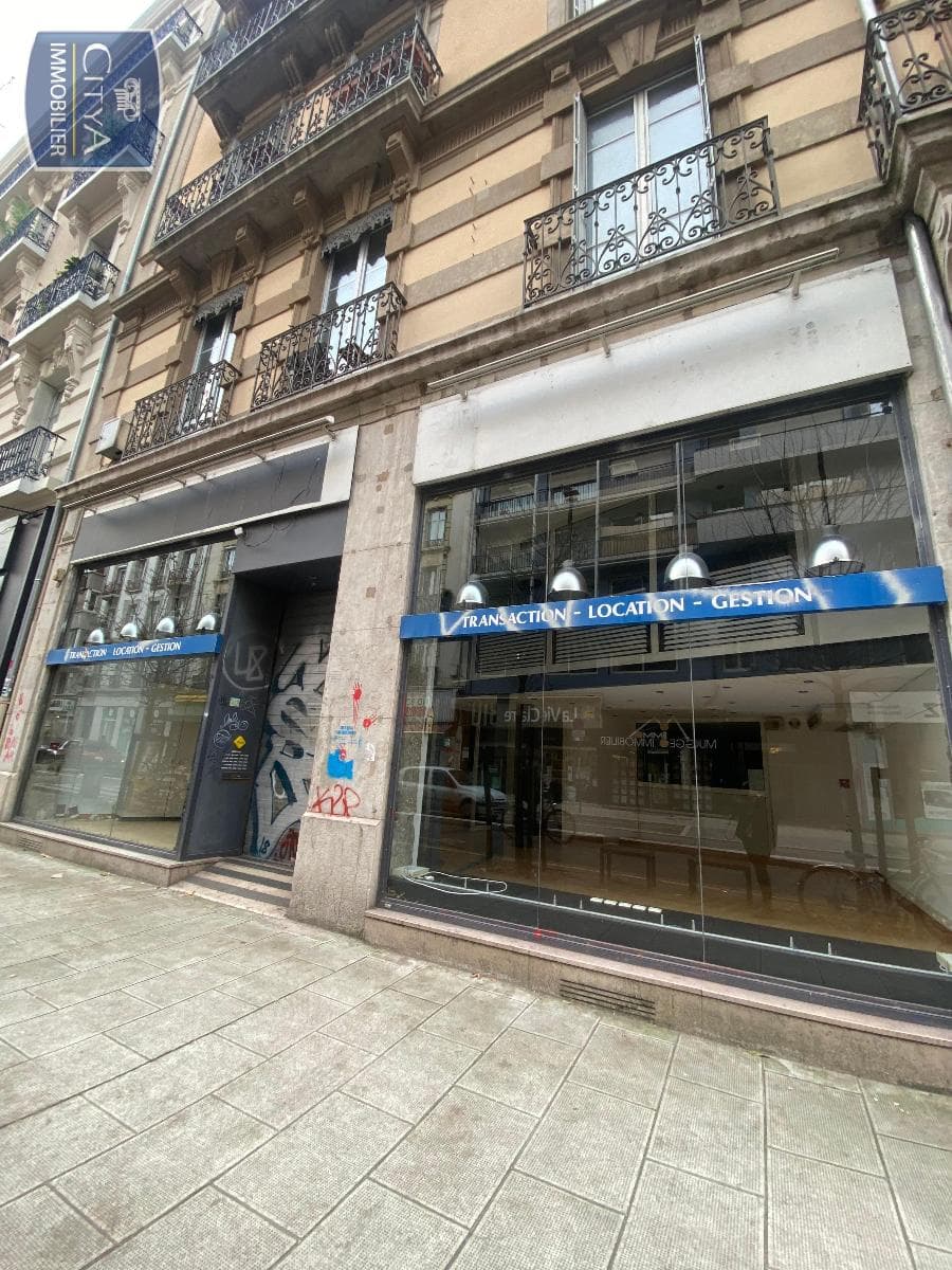 Local commercial · 265 m² · Location — photo 1