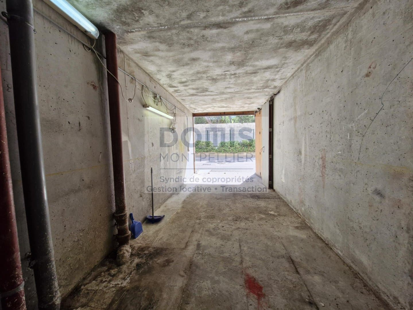 Local commercial · 17 m² · Achat des murs — photo 3