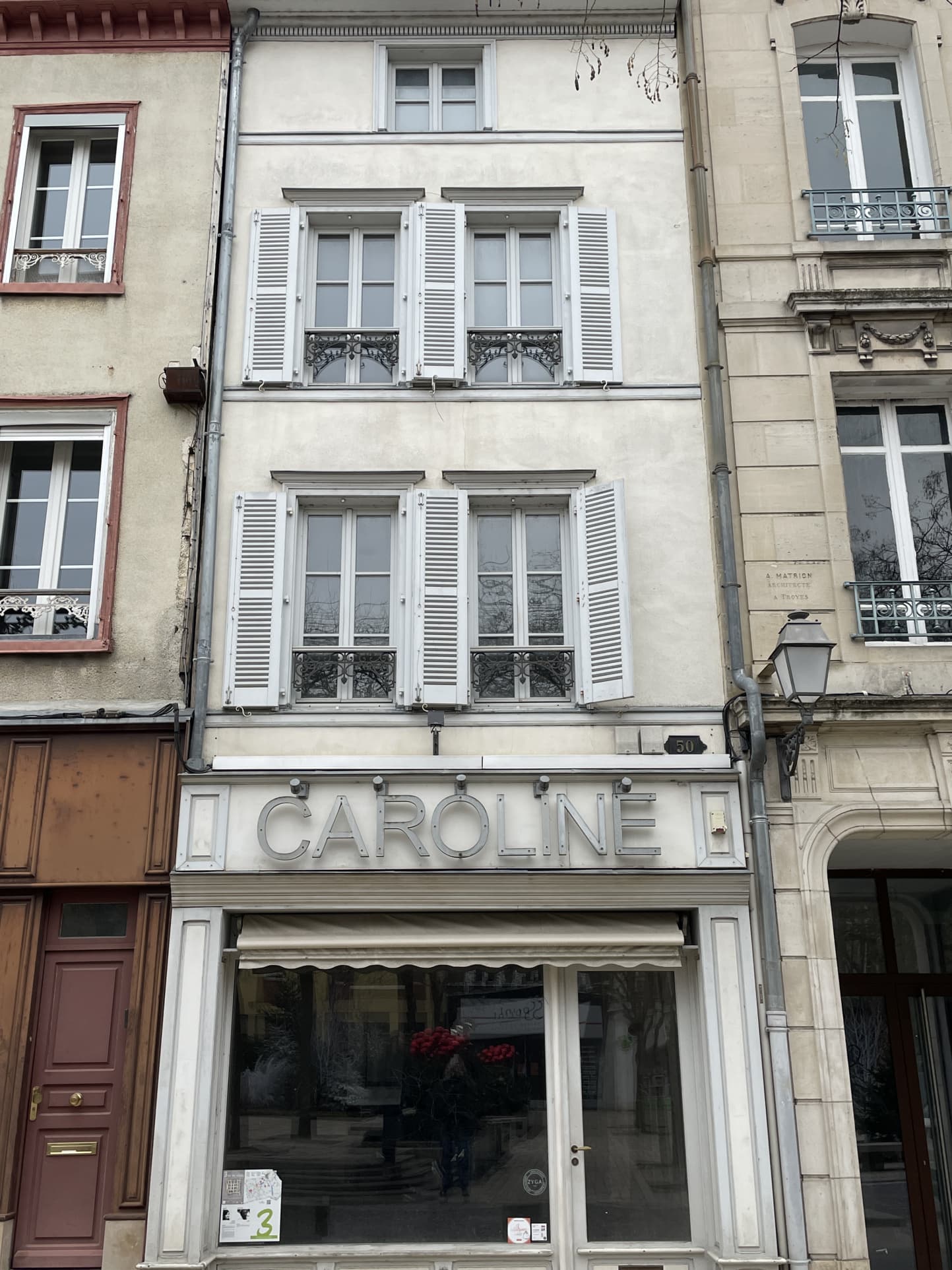 Local commercial 217 m² — TROYES — photo 1