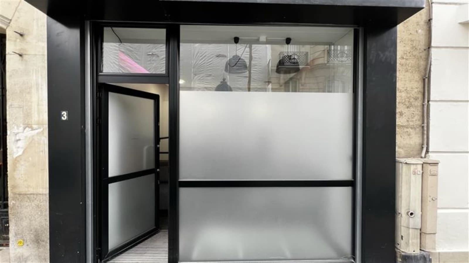 Local commercial 30 m² — PARIS — photo 1
