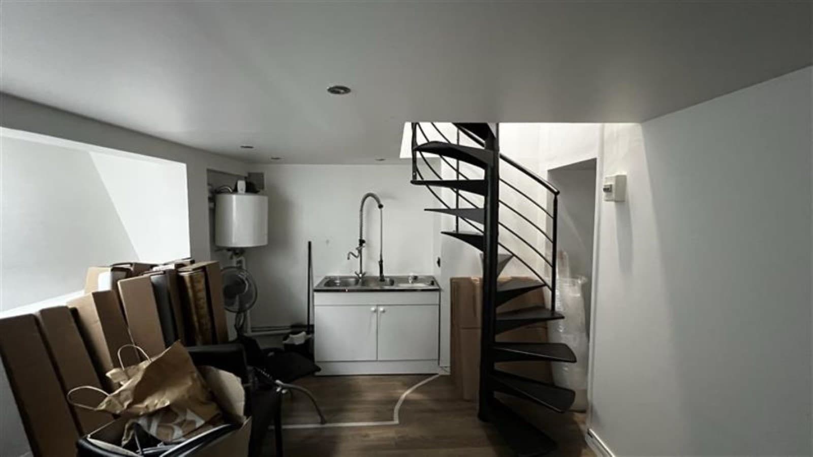 Local commercial · 30 m² · Achat des murs — photo 3