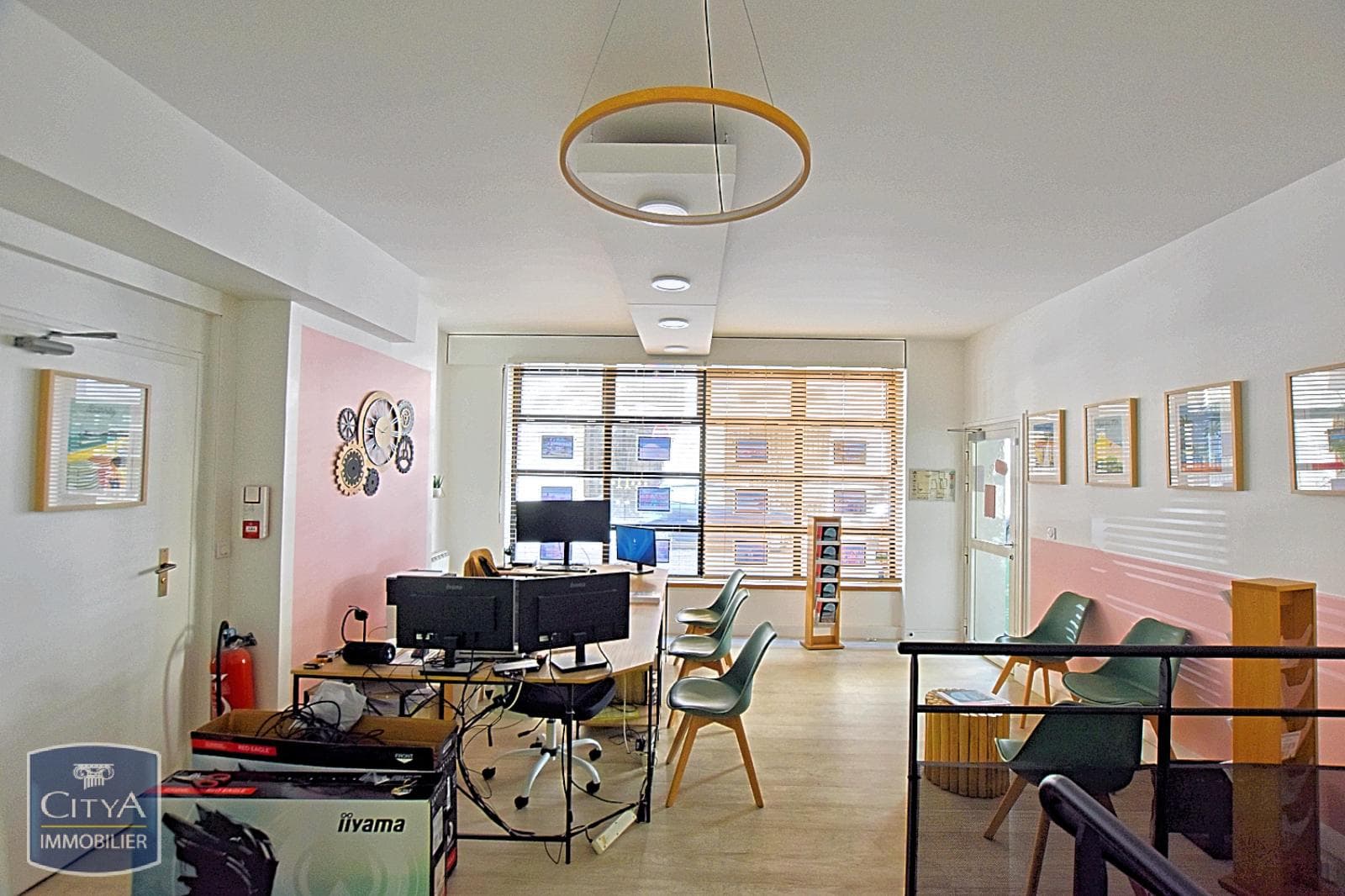 Local commercial · 138 m² · Achat des murs — photo 2