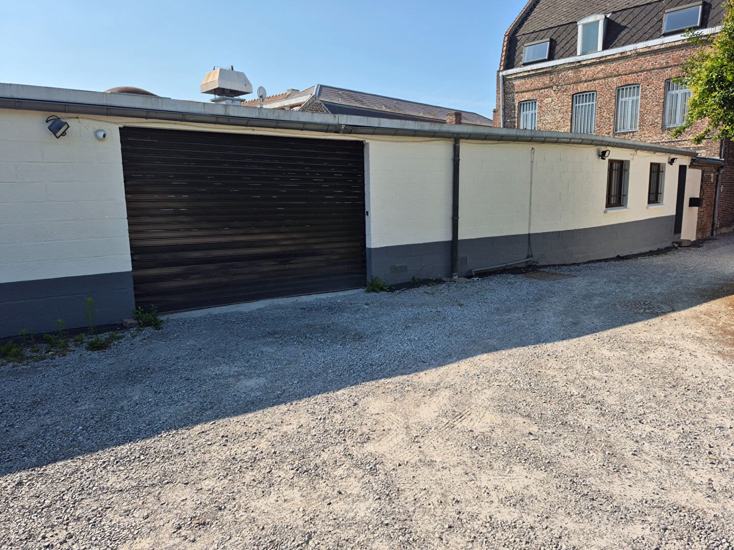 Local commercial 225 m² — NORD — photo 1