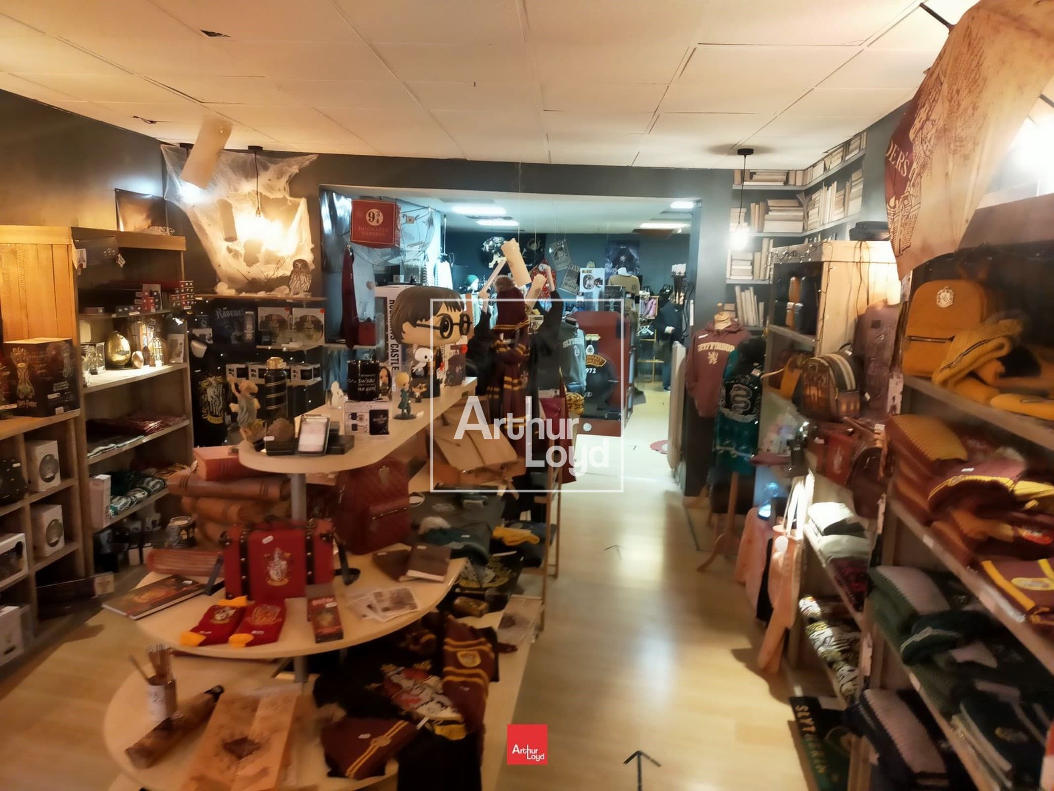 Local commercial · 71 m² · Location — photo 2