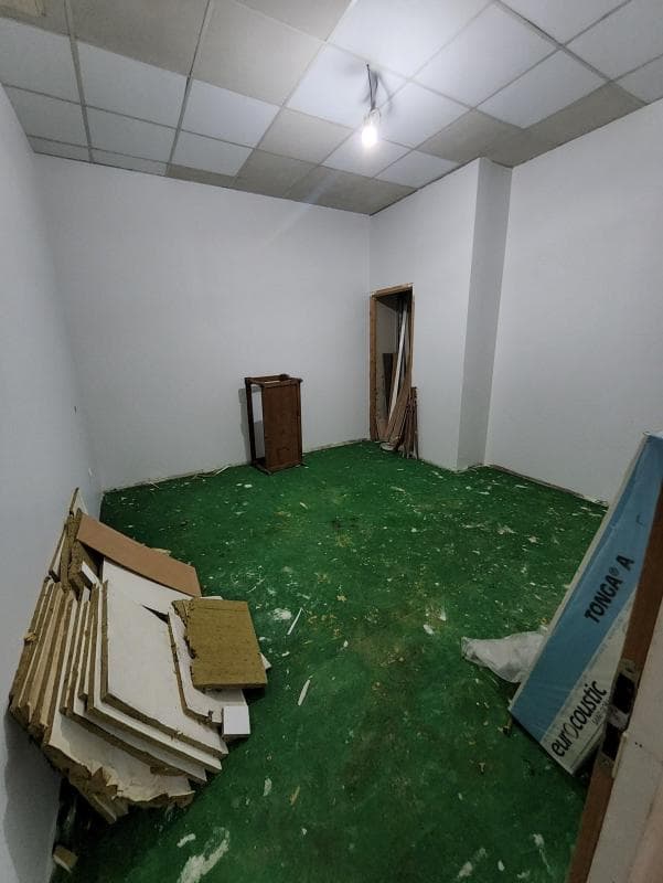 Local commercial · 90 m² · Achat des murs — photo 3