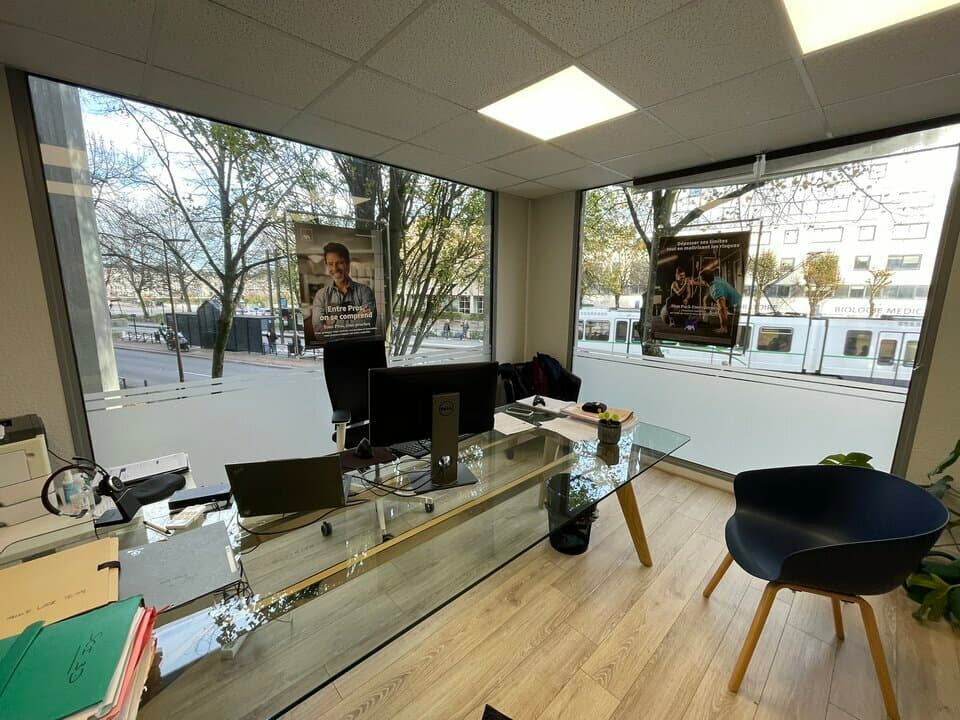 Local commercial · 125 m² · Location — photo 1