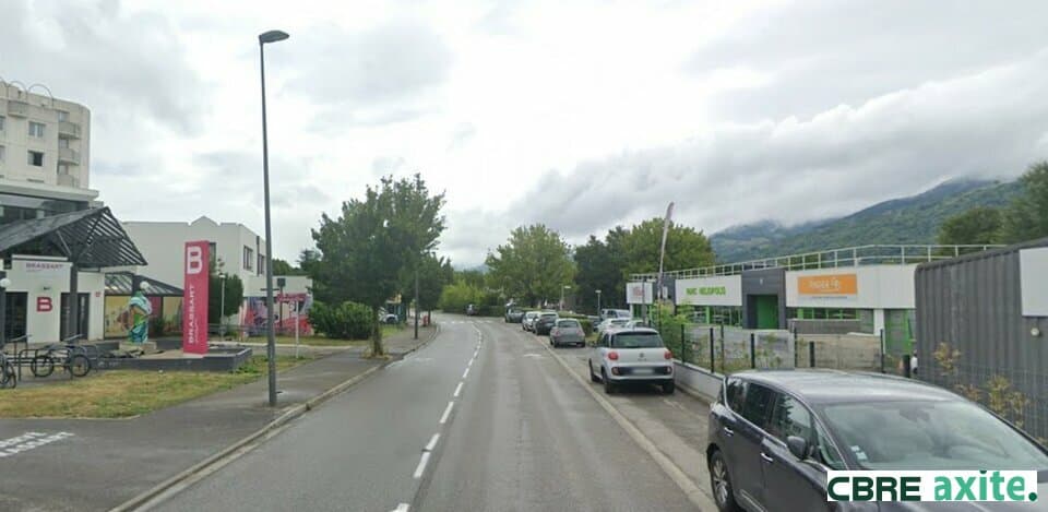 Local commercial · 1300 m² · Location — photo 1