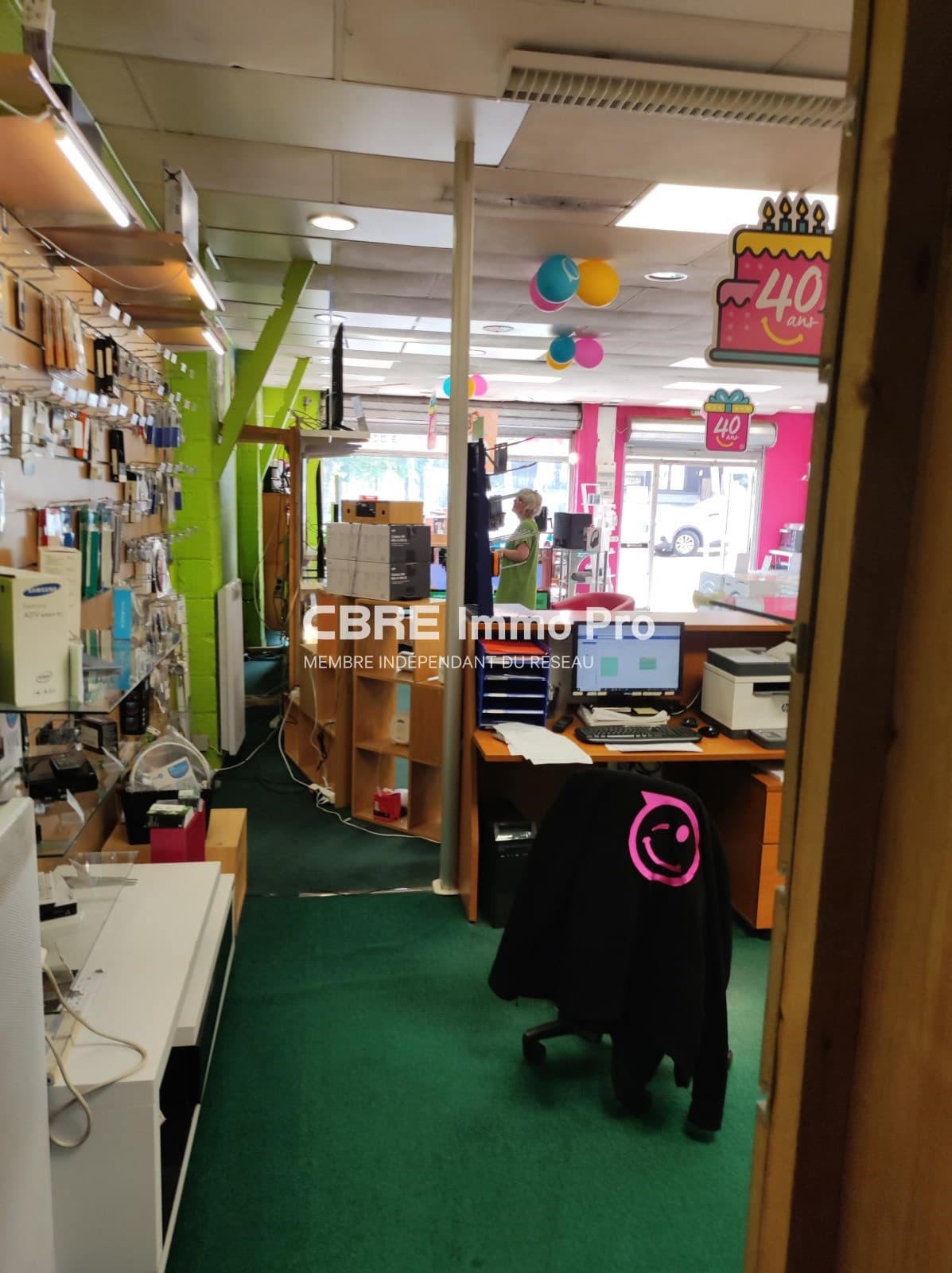 Local commercial 250 m² — CHARENTE MARITIME — photo 1