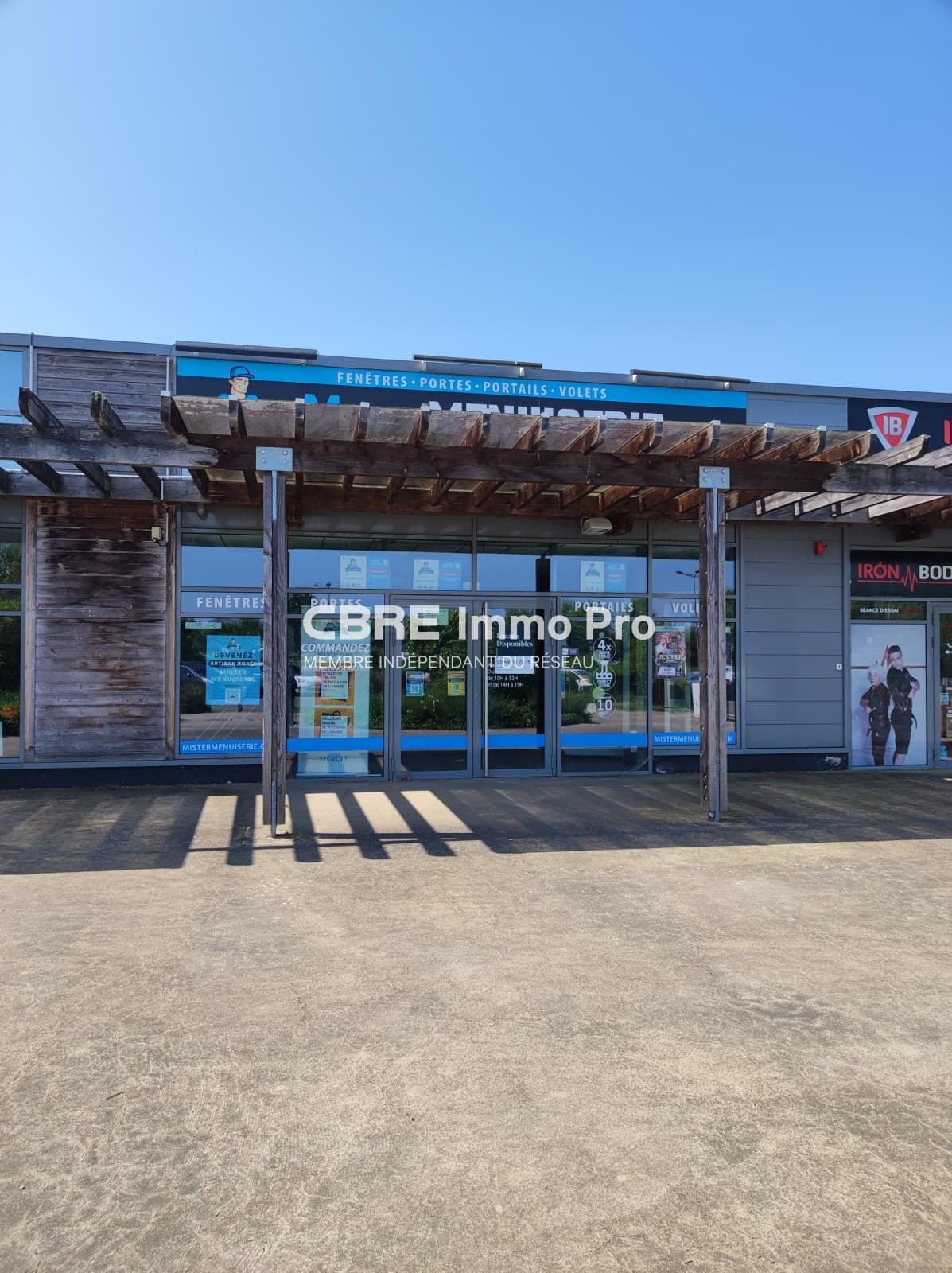 Local commercial 180 m² — DEUX SEVRES — photo 1