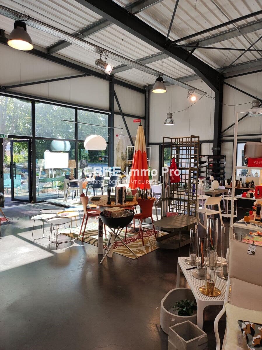 Local commercial 412 m² — DEUX SEVRES — photo 1