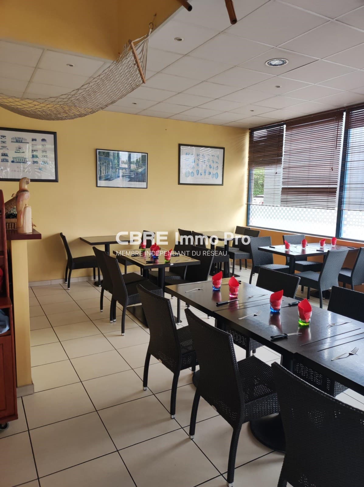 Local commercial 280 m² — VIENNE — photo 1