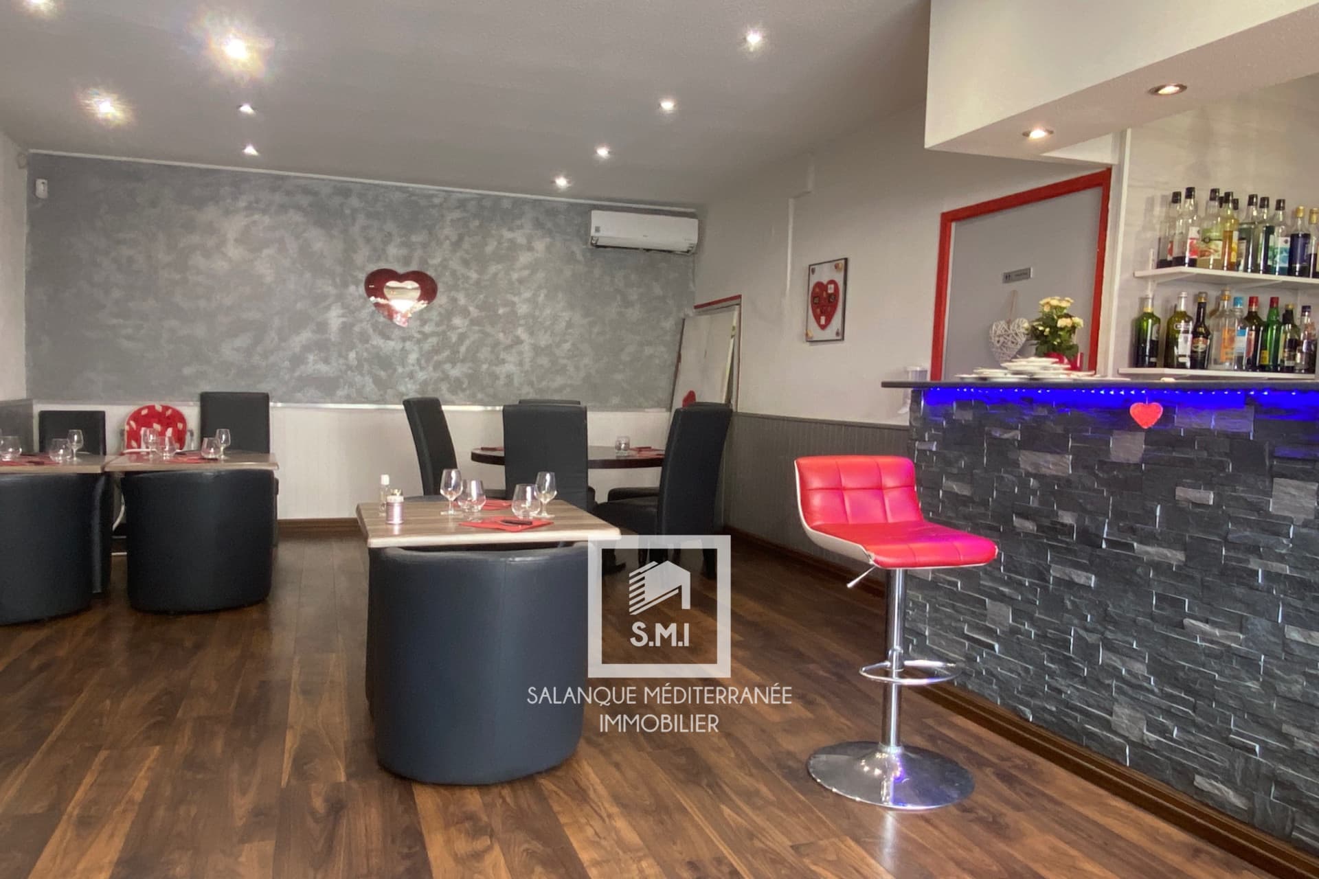 Local commercial · 86 m² · Location — photo 3
