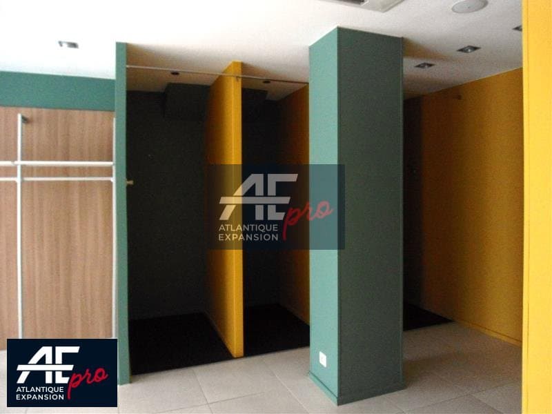 Local commercial · 117 m² · Achat des murs — photo 1