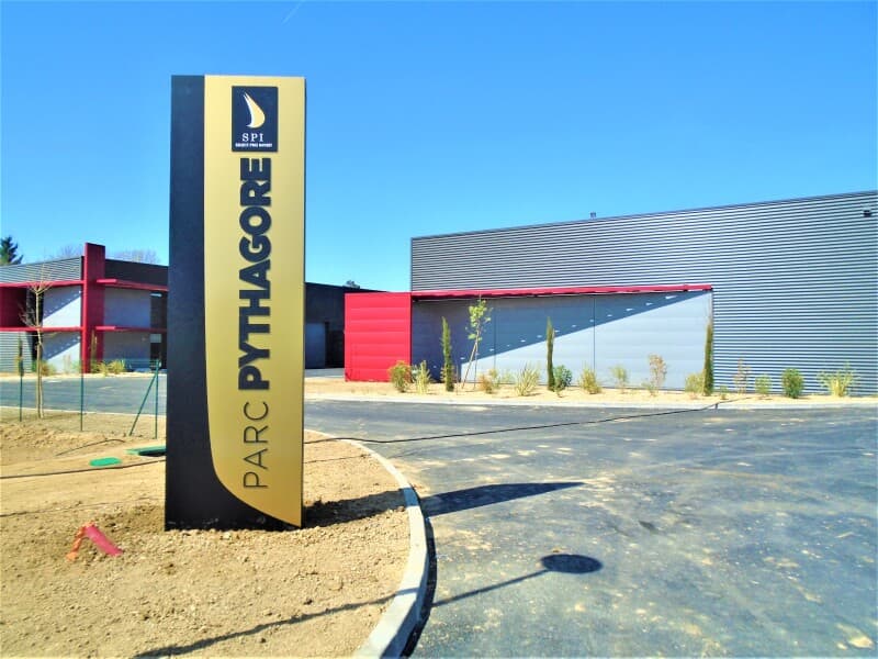 Local commercial · 164 m² · Location — photo 1