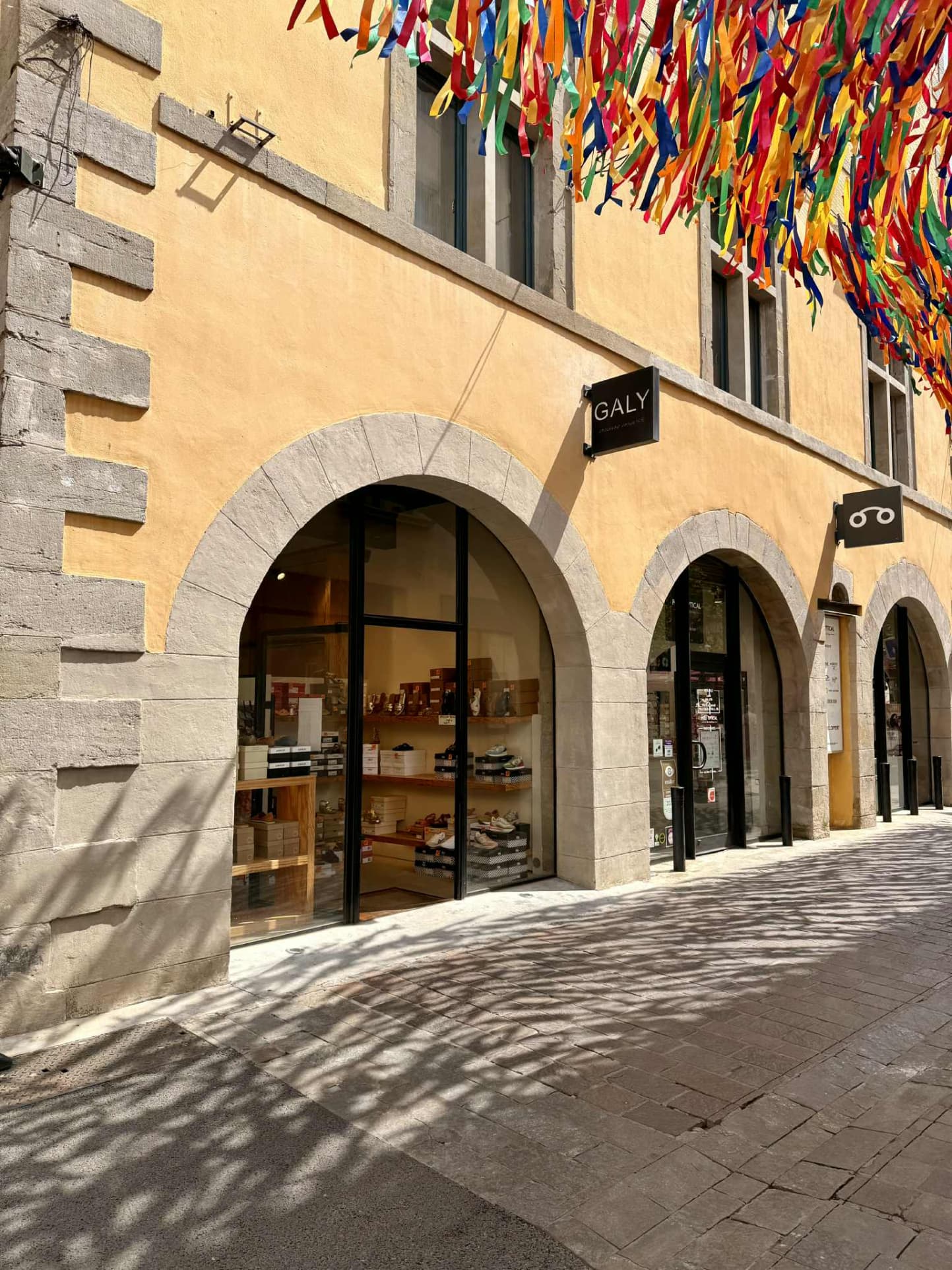 Local commercial 70 m² — CARCASSONNE — photo 1