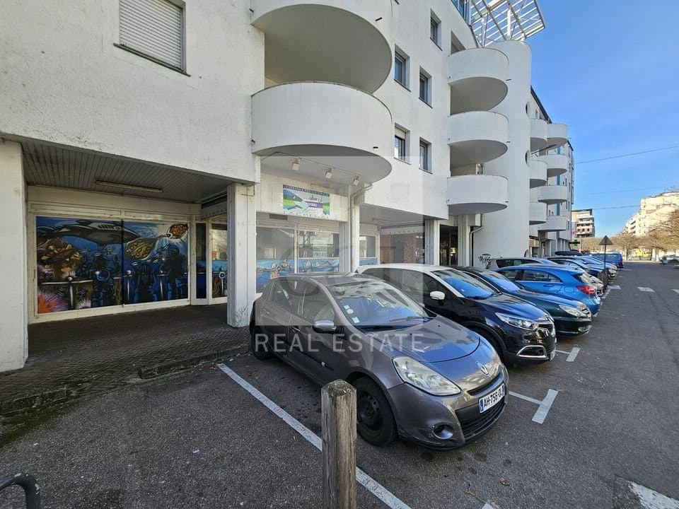 Local commercial · 150 m² · Location — photo 1