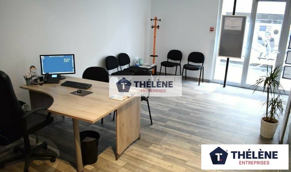Local commercial · 183 m² · Location — photo 3