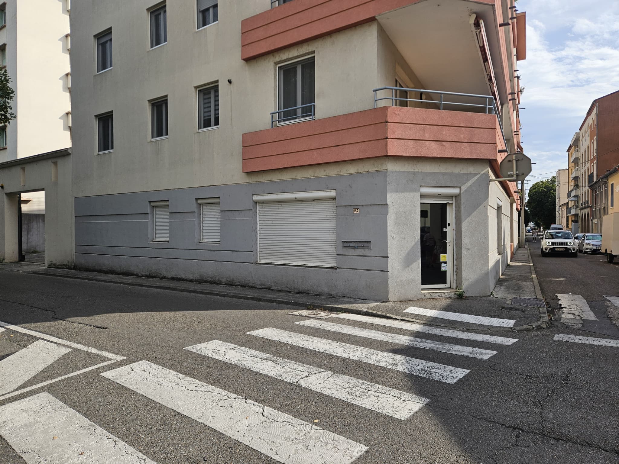 Local commercial · 54 m² · Achat des murs — photo 1