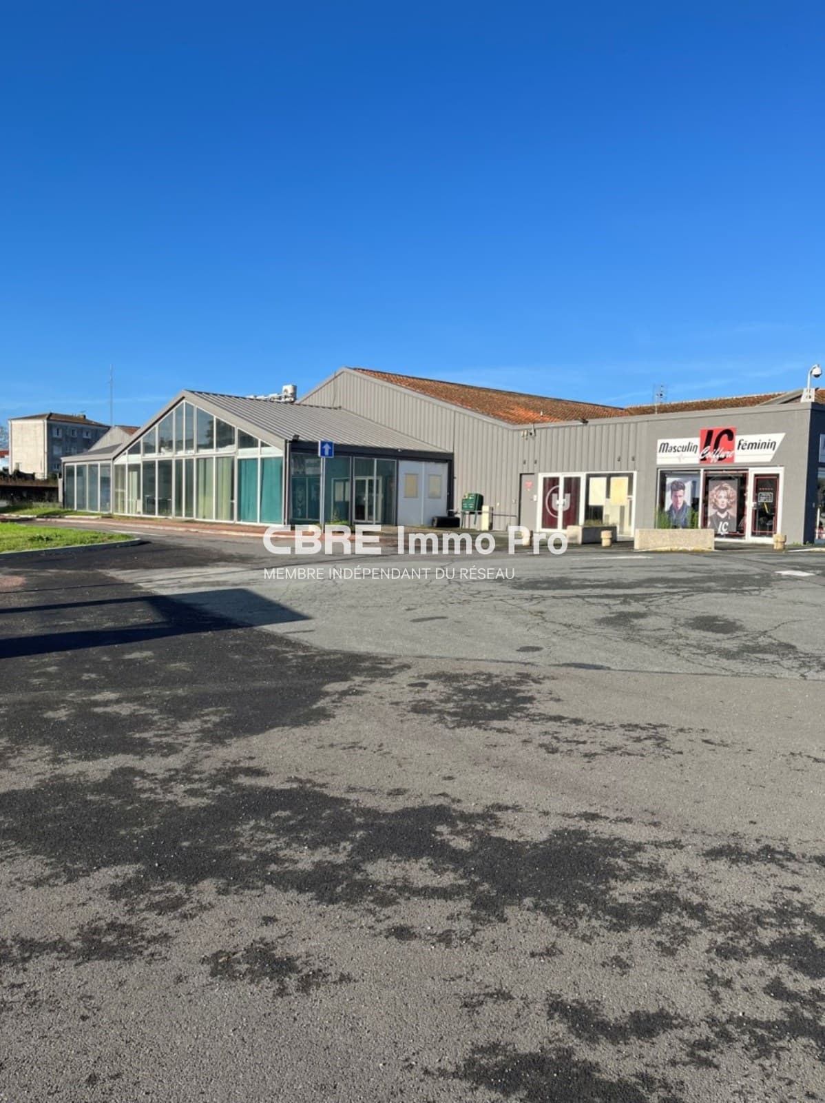 Local commercial 161 m² — CHARENTE MARITIME — photo 1