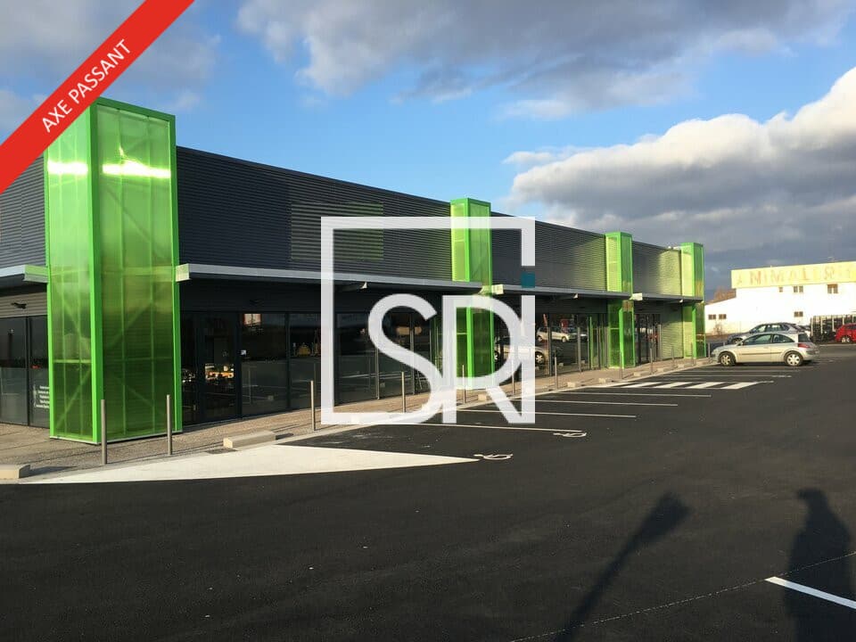 Local commercial · 461 m² · Location — photo 1