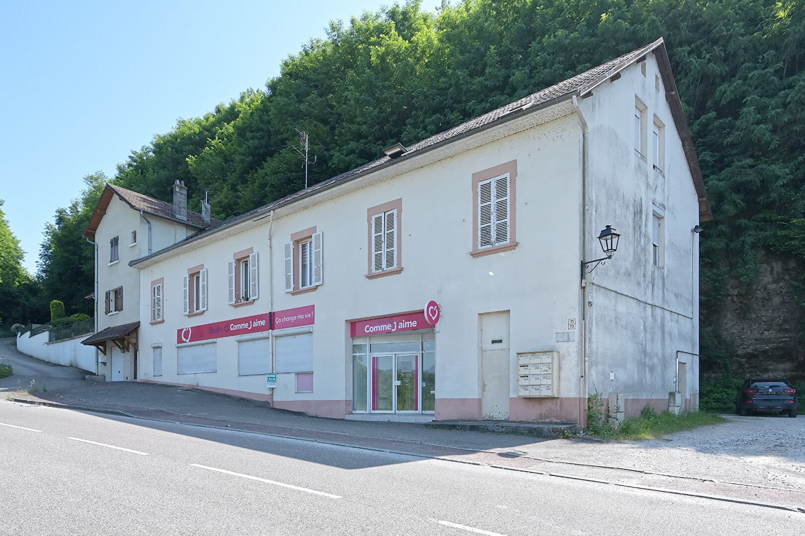 Local commercial — ISERE — photo 1