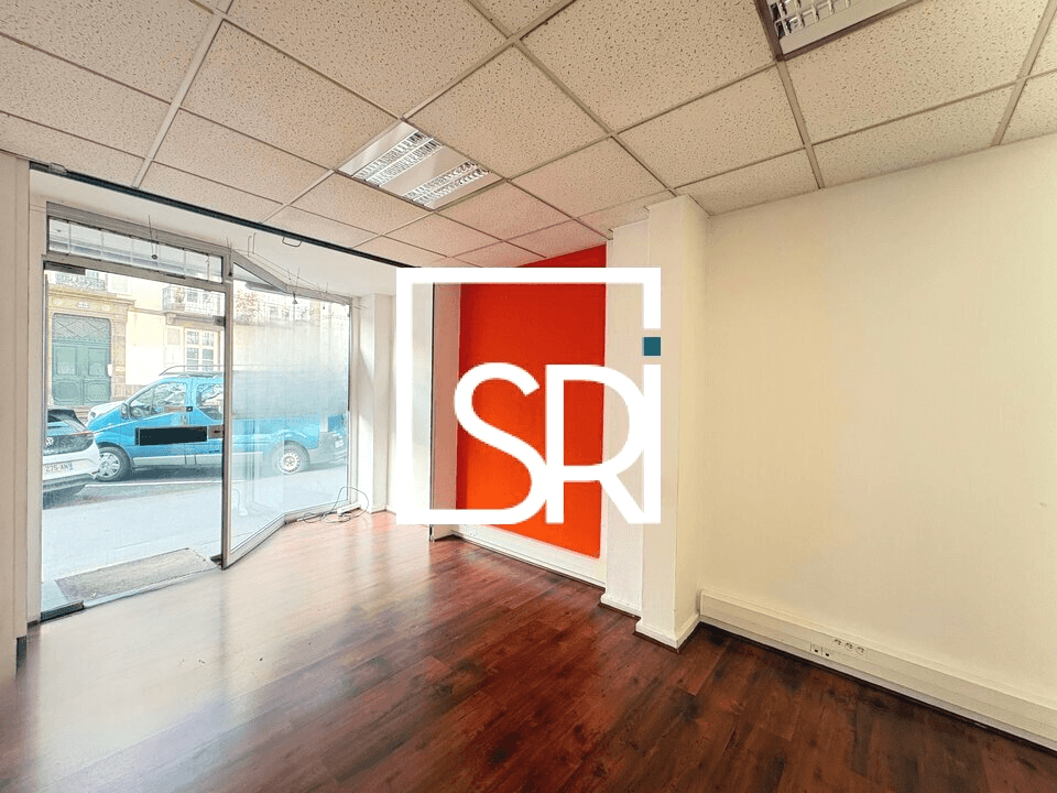 Local commercial · 94 m² · Location — photo 2