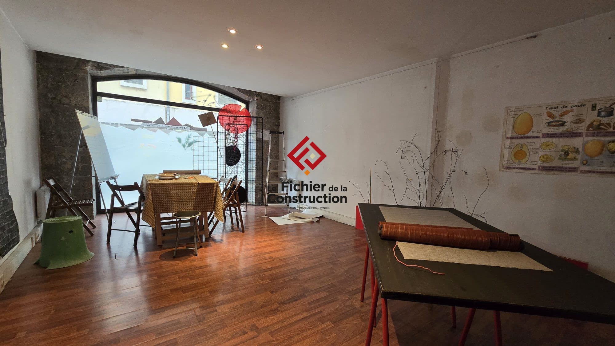 Local commercial · 56 m² · Location — photo 2