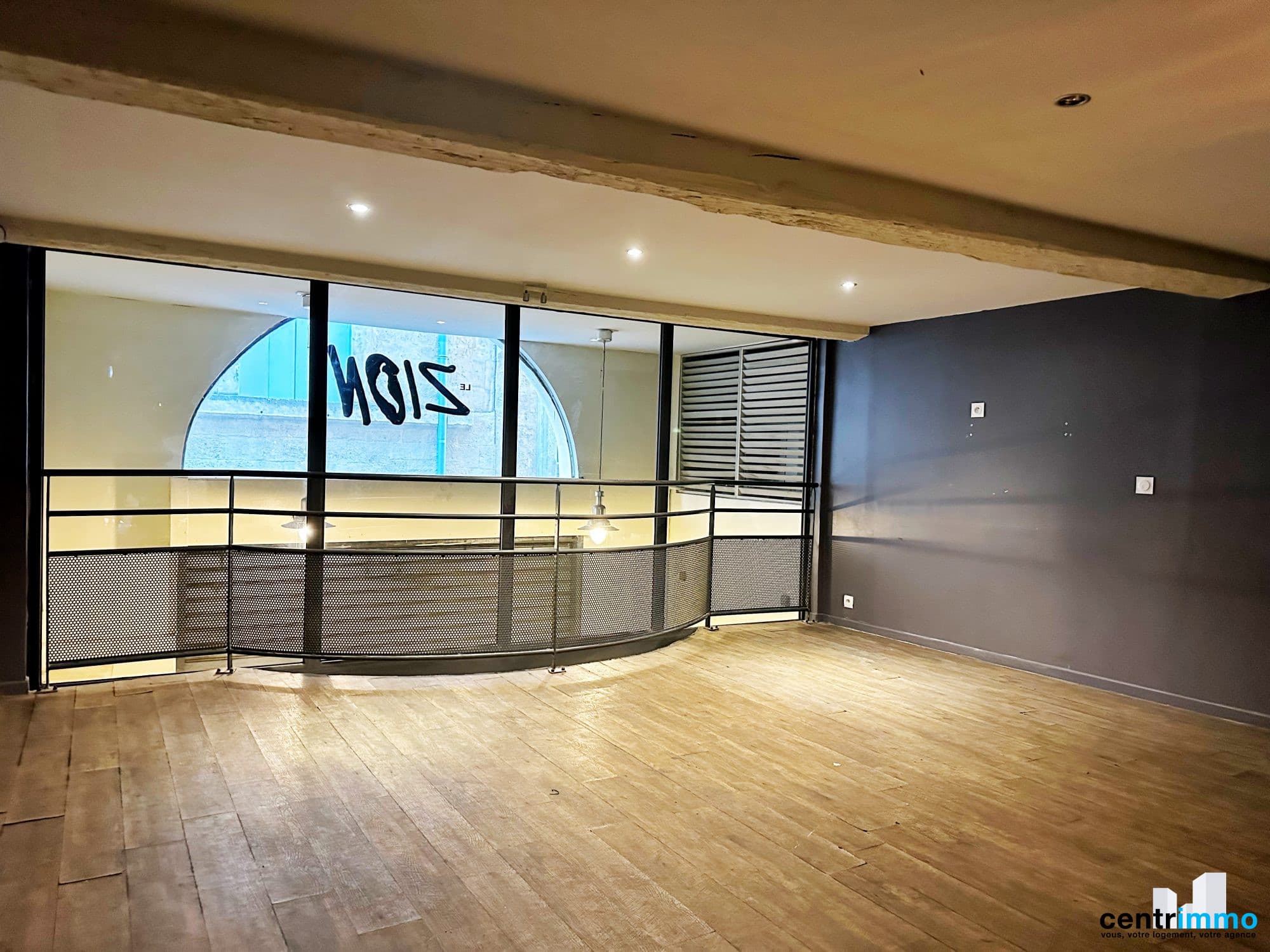 Local commercial · 140 m² · Location — photo 3