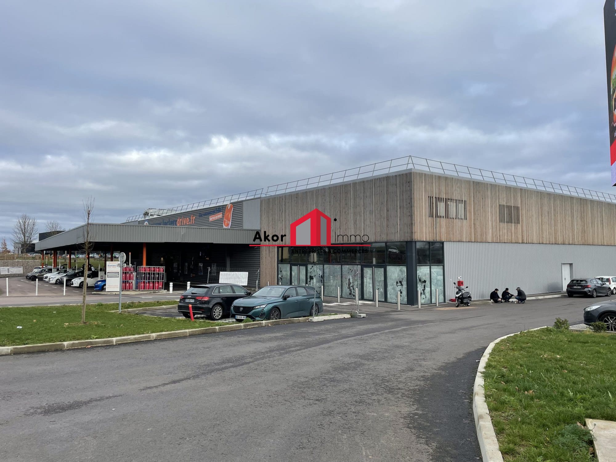 Local commercial 264 m² — AUXERRE — photo 1