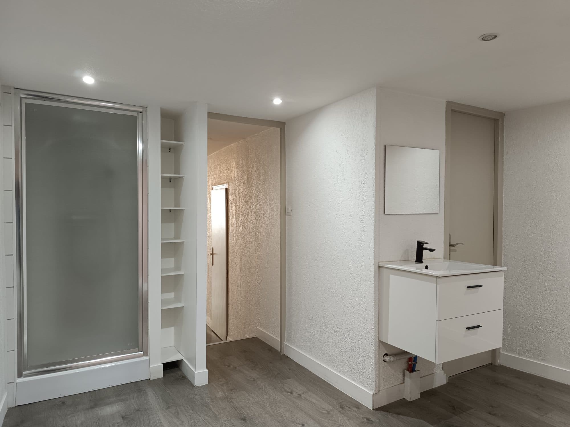 Local commercial 26 m² — NARBONNE — photo 1