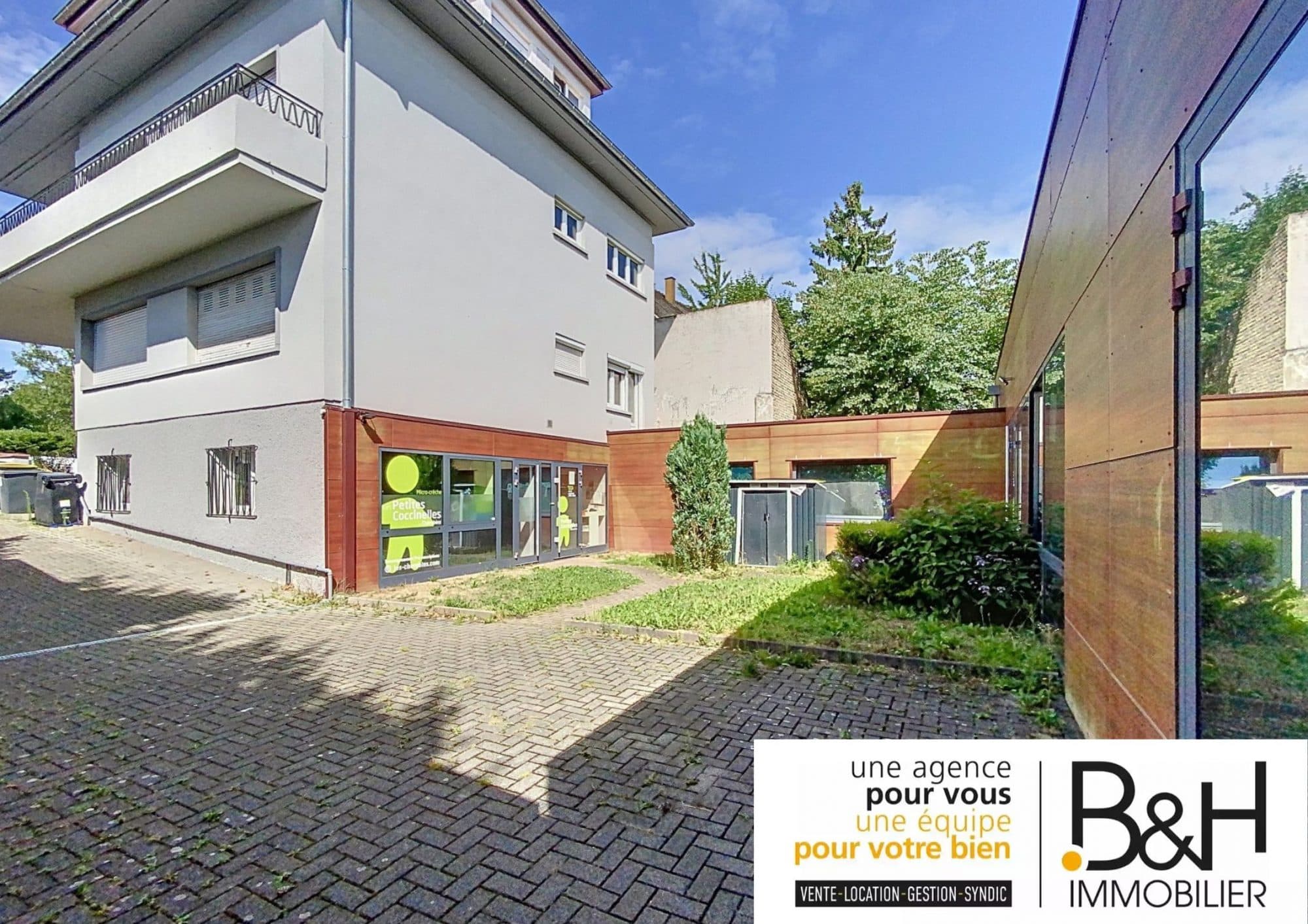 Local commercial 65 m² — STRASBOURG — photo 1